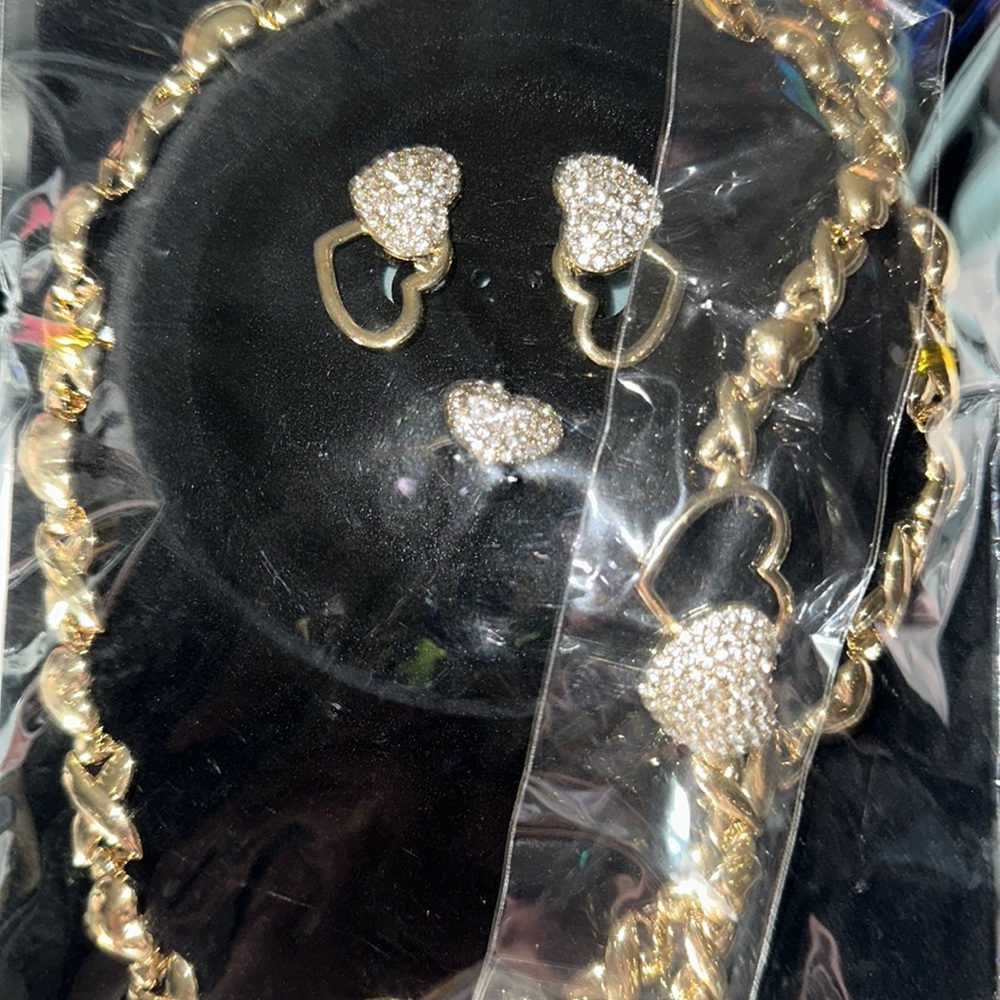 Women set